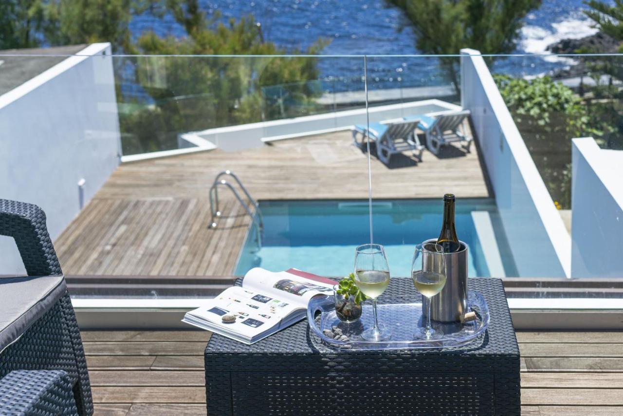 Thalassa Villas 蓬塔德尔加达 外观 照片